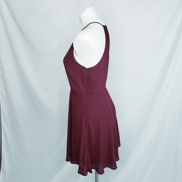 NWT Express Halter Fit & Flare Cutout Dress Burgundy Size 8 - Picture 5 of 10